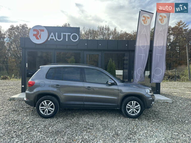Серый Фольксваген Тигуан, объемом двигателя 2 л и пробегом 170 тыс. км за 12500 $, фото 6 на Automoto.ua