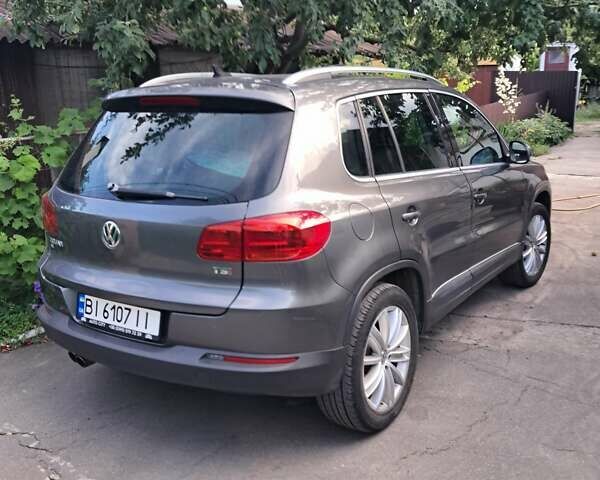 Серый Фольксваген Тигуан, объемом двигателя 1.98 л и пробегом 198 тыс. км за 14500 $, фото 7 на Automoto.ua