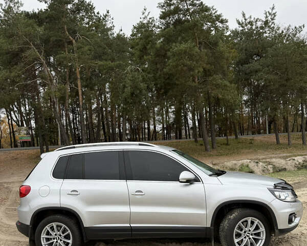 Сірий Фольксваген Тігуан, об'ємом двигуна 1.97 л та пробігом 192 тис. км за 17250 $, фото 3 на Automoto.ua