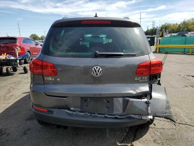 Серый Фольксваген Тигуан, объемом двигателя 0 л и пробегом 82 тыс. км за 1500 $, фото 5 на Automoto.ua