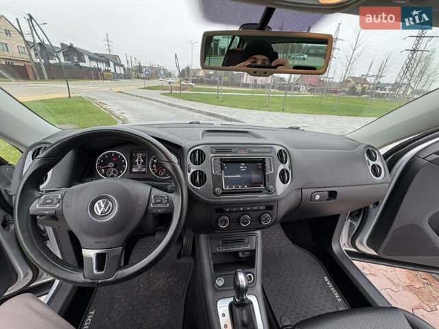 Серый Фольксваген Тигуан, объемом двигателя 2 л и пробегом 125 тыс. км за 14999 $, фото 54 на Automoto.ua