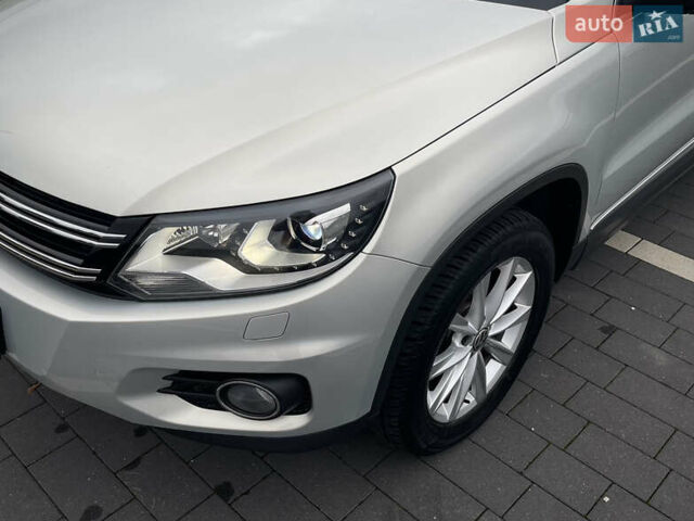 Серый Фольксваген Тигуан, объемом двигателя 2 л и пробегом 165 тыс. км за 15500 $, фото 5 на Automoto.ua