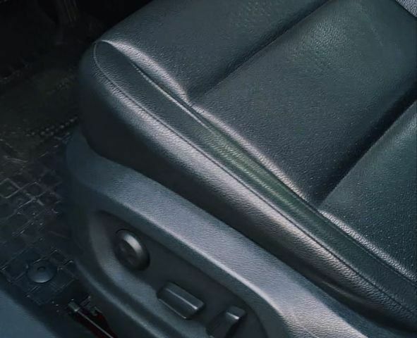 Серый Фольксваген Тигуан, объемом двигателя 2 л и пробегом 121 тыс. км за 13500 $, фото 3 на Automoto.ua