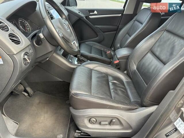 Фольксваген Тигуан 2015 в Борисполе на Automoto.ua Серый Фольксваген Тигуан, объемом двигателя 1.97 л и пробегом 169 тыс. км за 16500 $, фото 38 на Automoto.ua