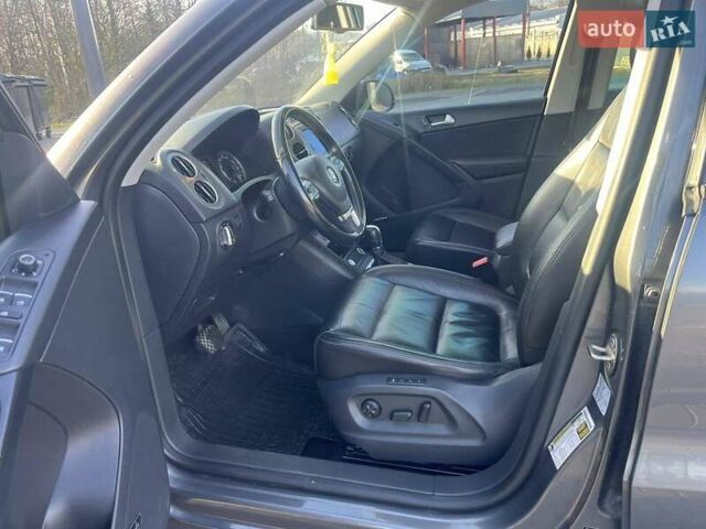 Сірий Фольксваген Тігуан, об'ємом двигуна 1.98 л та пробігом 208 тис. км за 12500 $, фото 1 на Automoto.ua