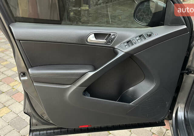 Сірий Фольксваген Тігуан, об'ємом двигуна 1.98 л та пробігом 234 тис. км за 9999 $, фото 25 на Automoto.ua