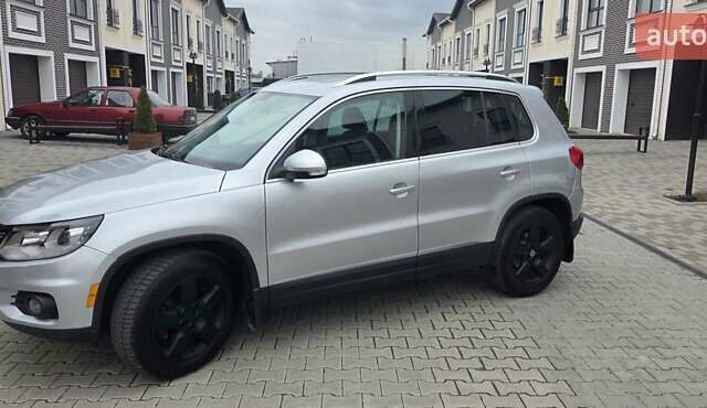 Серый Фольксваген Тигуан, объемом двигателя 1.98 л и пробегом 150 тыс. км за 14500 $, фото 3 на Automoto.ua