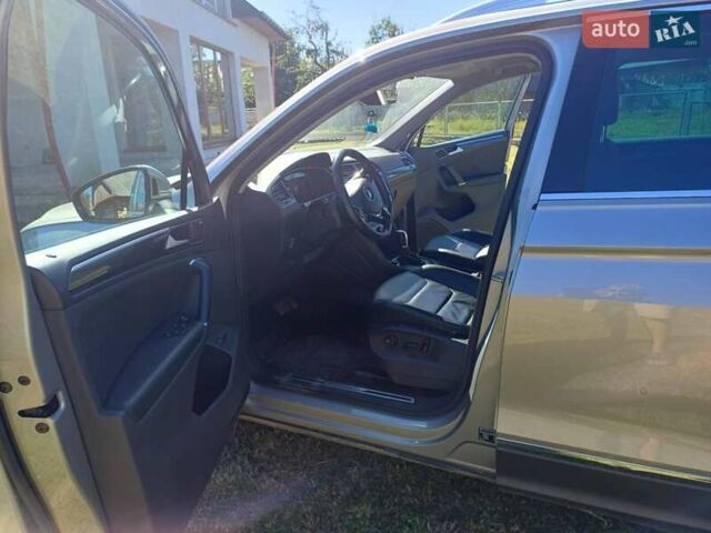 Серый Фольксваген Тигуан, объемом двигателя 1.98 л и пробегом 231 тыс. км за 23000 $, фото 10 на Automoto.ua