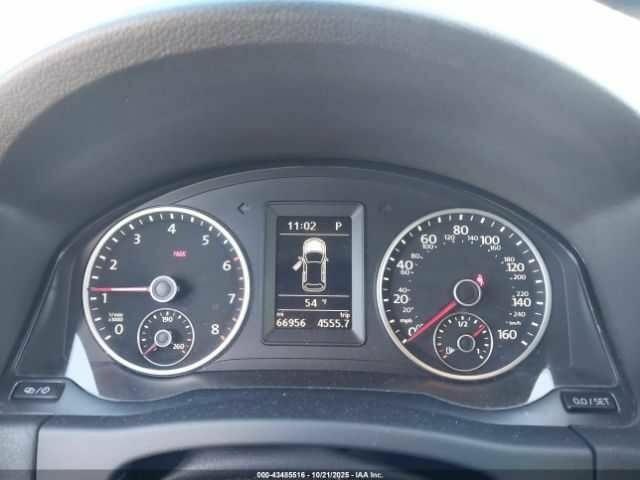 Серый Фольксваген Тигуан, объемом двигателя 2 л и пробегом 67 тыс. км за 2000 $, фото 6 на Automoto.ua