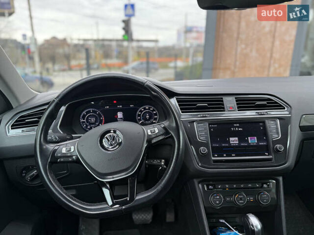 Сірий Фольксваген Тігуан, об'ємом двигуна 1.97 л та пробігом 149 тис. км за 24000 $, фото 14 на Automoto.ua