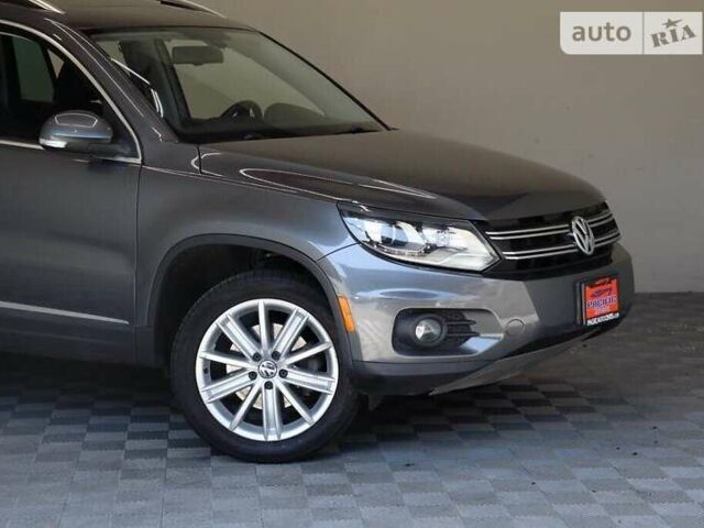 Серый Фольксваген Тигуан, объемом двигателя 2 л и пробегом 129 тыс. км за 3000 $, фото 4 на Automoto.ua