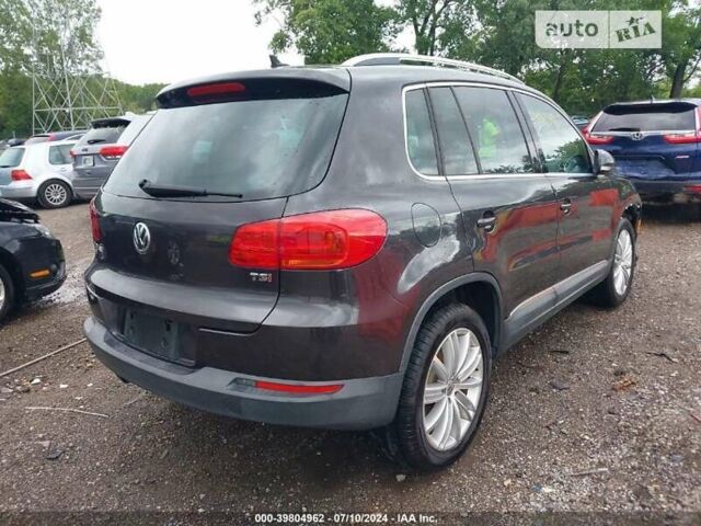 Серый Фольксваген Тигуан, объемом двигателя 2 л и пробегом 144 тыс. км за 3000 $, фото 1 на Automoto.ua