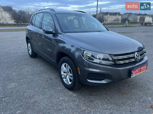 Серый Фольксваген Тигуан, объемом двигателя 2 л и пробегом 220 тыс. км за 12350 $, фото 1 на Automoto.ua