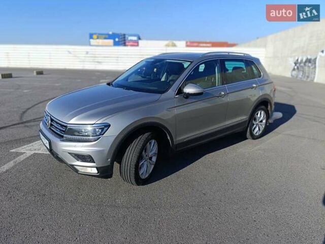 Сірий Фольксваген Тігуан, об'ємом двигуна 1.98 л та пробігом 298 тис. км за 23800 $, фото 10 на Automoto.ua