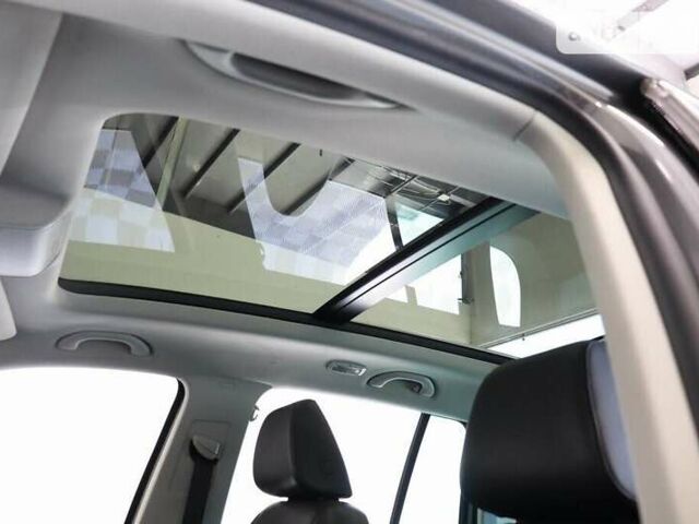 Сірий Фольксваген Тігуан, об'ємом двигуна 2 л та пробігом 131 тис. км за 2900 $, фото 9 на Automoto.ua