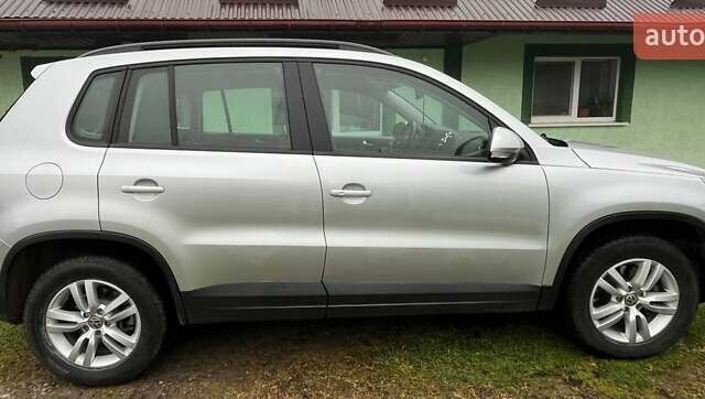 Сірий Фольксваген Тігуан, об'ємом двигуна 2 л та пробігом 204 тис. км за 13200 $, фото 15 на Automoto.ua