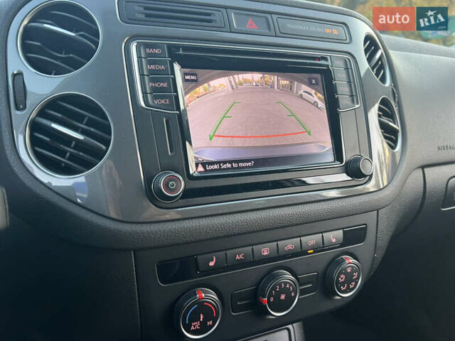 Сірий Фольксваген Тігуан, об'ємом двигуна 1.98 л та пробігом 128 тис. км за 14699 $, фото 10 на Automoto.ua