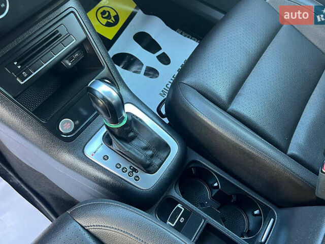 Серый Фольксваген Тигуан, объемом двигателя 2 л и пробегом 193 тыс. км за 13700 $, фото 9 на Automoto.ua