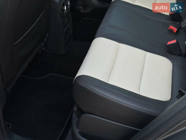 Серый Фольксваген Тигуан, объемом двигателя 2 л и пробегом 199 тыс. км за 12200 $, фото 17 на Automoto.ua