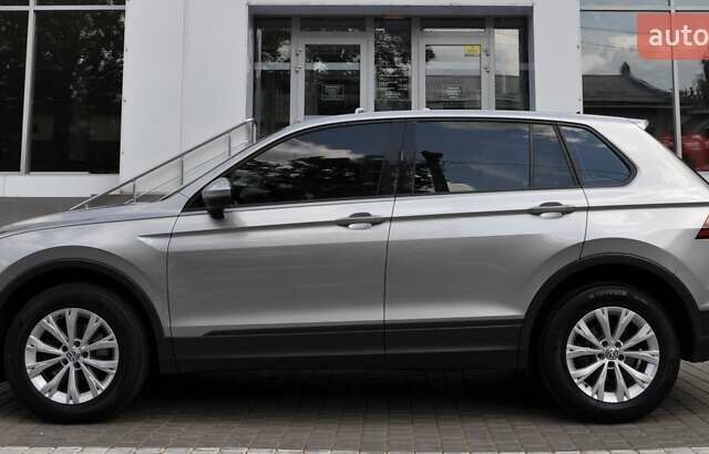Сірий Фольксваген Тігуан, об'ємом двигуна 1.98 л та пробігом 174 тис. км за 20300 $, фото 3 на Automoto.ua