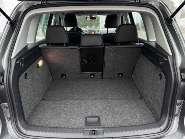 Серый Фольксваген Тигуан, объемом двигателя 2 л и пробегом 169 тыс. км за 12300 $, фото 23 на Automoto.ua