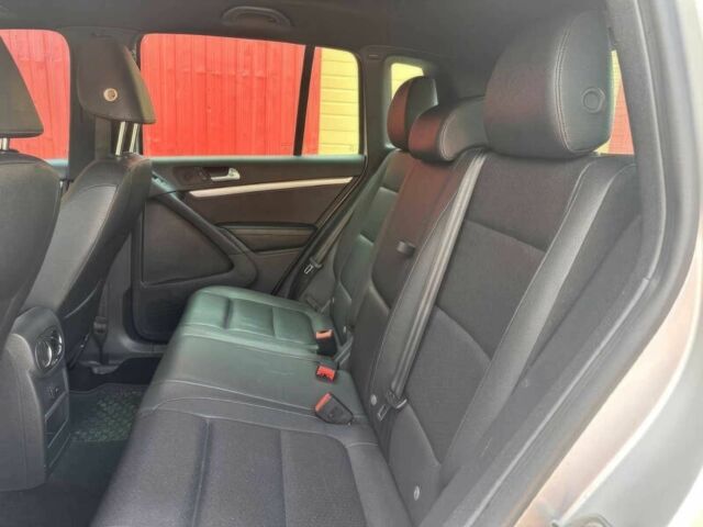 Сірий Фольксваген Тігуан, об'ємом двигуна 2 л та пробігом 72 тис. км за 7600 $, фото 8 на Automoto.ua