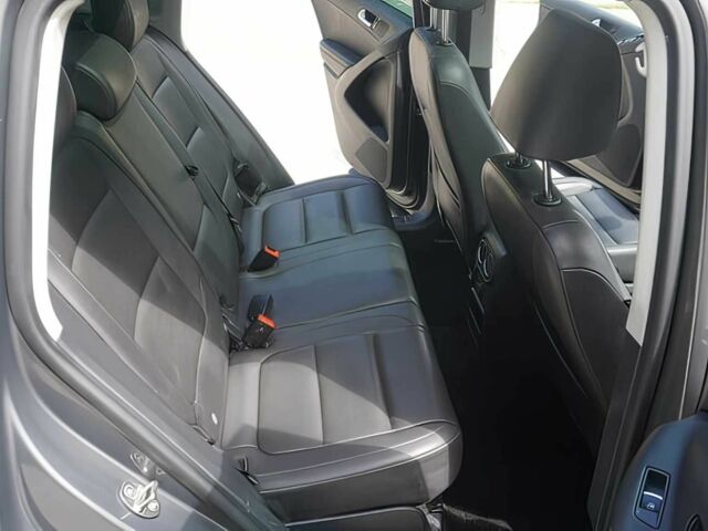 Серый Фольксваген Тигуан, объемом двигателя 2 л и пробегом 71 тыс. км за 7000 $, фото 12 на Automoto.ua