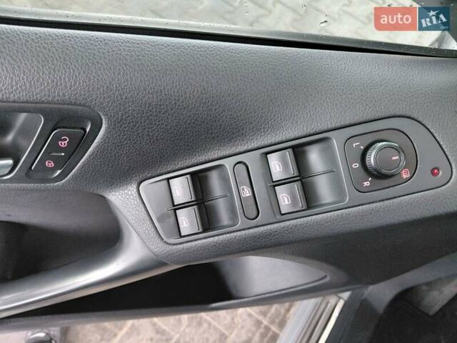 Серый Фольксваген Тигуан, объемом двигателя 1.98 л и пробегом 143 тыс. км за 12950 $, фото 12 на Automoto.ua