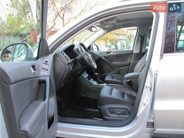 Серый Фольксваген Тигуан, объемом двигателя 2 л и пробегом 186 тыс. км за 14900 $, фото 28 на Automoto.ua