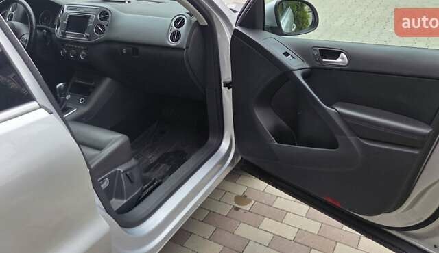 Серый Фольксваген Тигуан, объемом двигателя 1.98 л и пробегом 150 тыс. км за 14500 $, фото 11 на Automoto.ua