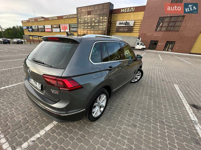 Серый Фольксваген Тигуан, объемом двигателя 2 л и пробегом 245 тыс. км за 26999 $, фото 9 на Automoto.ua