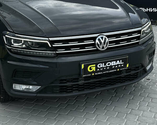 Сірий Фольксваген Тігуан, об'ємом двигуна 1.97 л та пробігом 181 тис. км за 22300 $, фото 3 на Automoto.ua