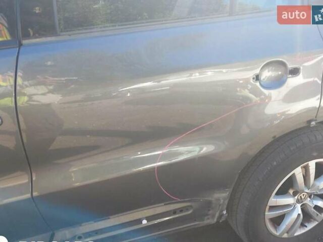 Сірий Фольксваген Тігуан, об'ємом двигуна 1.98 л та пробігом 193 тис. км за 7950 $, фото 5 на Automoto.ua