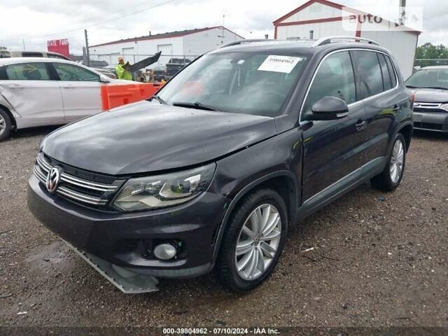 Серый Фольксваген Тигуан, объемом двигателя 2 л и пробегом 144 тыс. км за 3000 $, фото 3 на Automoto.ua