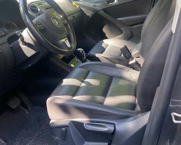 Серый Фольксваген Тигуан, объемом двигателя 2 л и пробегом 95 тыс. км за 14976 $, фото 6 на Automoto.ua