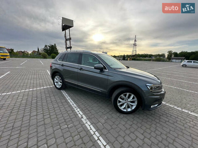 Серый Фольксваген Тигуан, объемом двигателя 2 л и пробегом 245 тыс. км за 26999 $, фото 17 на Automoto.ua