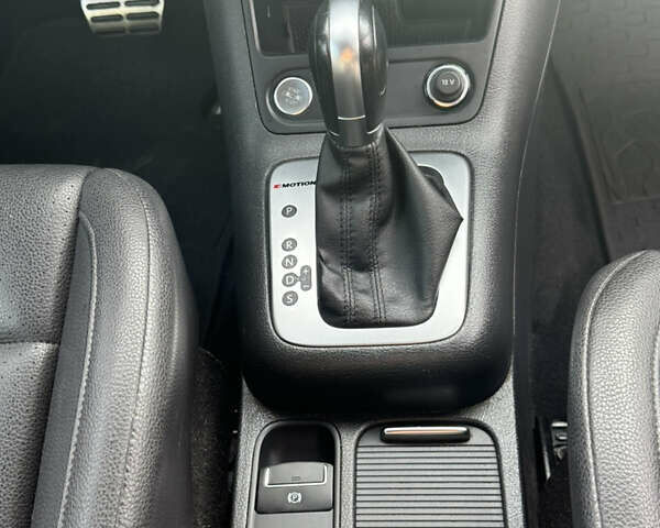 Сірий Фольксваген Тігуан, об'ємом двигуна 2 л та пробігом 175 тис. км за 12750 $, фото 37 на Automoto.ua