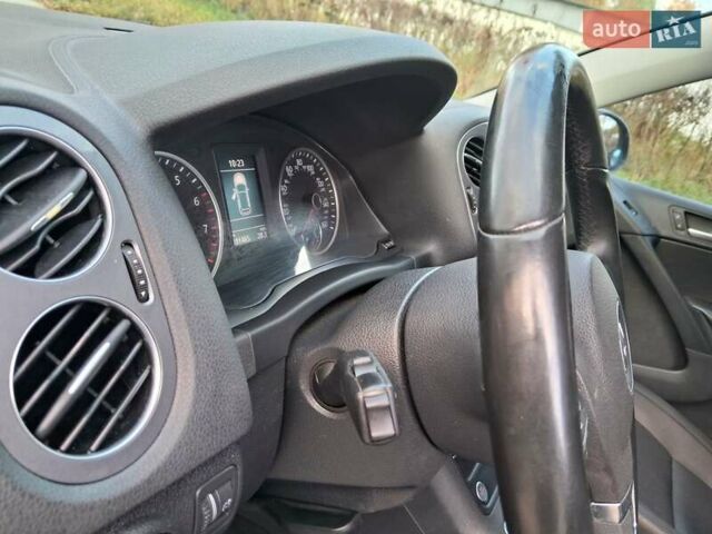 Сірий Фольксваген Тігуан, об'ємом двигуна 2 л та пробігом 190 тис. км за 11650 $, фото 13 на Automoto.ua