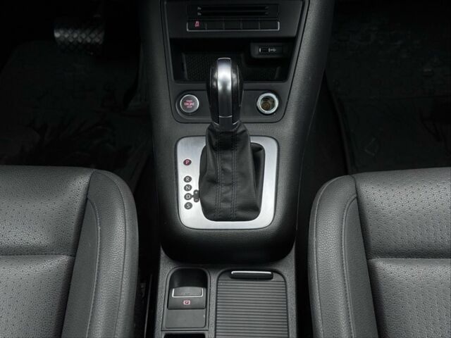 Серый Фольксваген Тигуан, объемом двигателя 2 л и пробегом 169 тыс. км за 12300 $, фото 17 на Automoto.ua