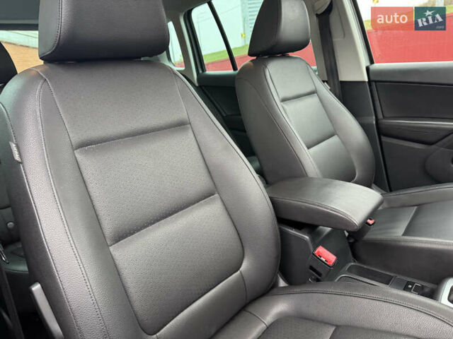 Серый Фольксваген Тигуан, объемом двигателя 2 л и пробегом 106 тыс. км за 15300 $, фото 11 на Automoto.ua