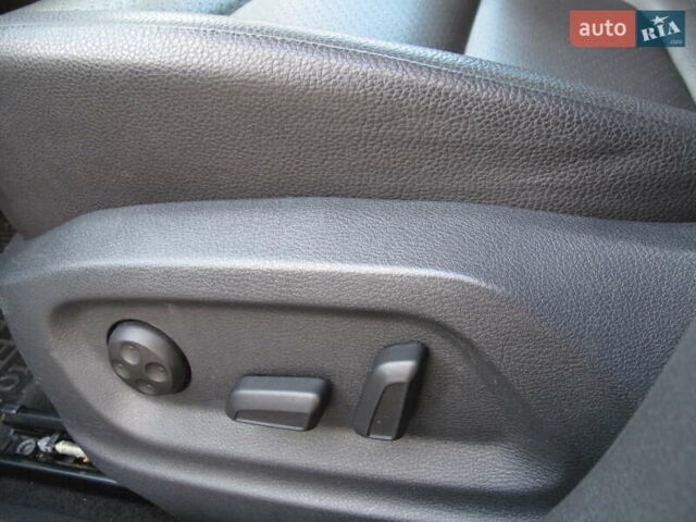 Серый Фольксваген Тигуан, объемом двигателя 2 л и пробегом 186 тыс. км за 14900 $, фото 31 на Automoto.ua