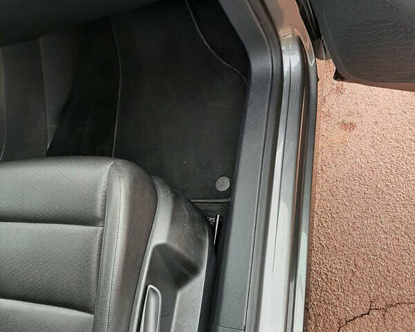 Сірий Фольксваген Тігуан, об'ємом двигуна 2 л та пробігом 206 тис. км за 12600 $, фото 17 на Automoto.ua