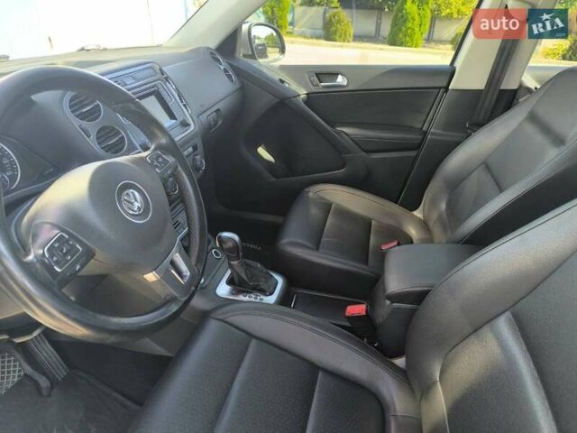 Сірий Фольксваген Тігуан, об'ємом двигуна 1.99 л та пробігом 186 тис. км за 13200 $, фото 10 на Automoto.ua