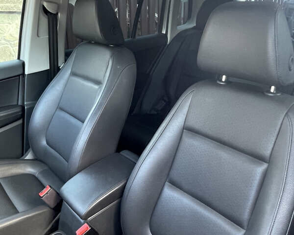 Сірий Фольксваген Тігуан, об'ємом двигуна 2 л та пробігом 40 тис. км за 17999 $, фото 8 на Automoto.ua