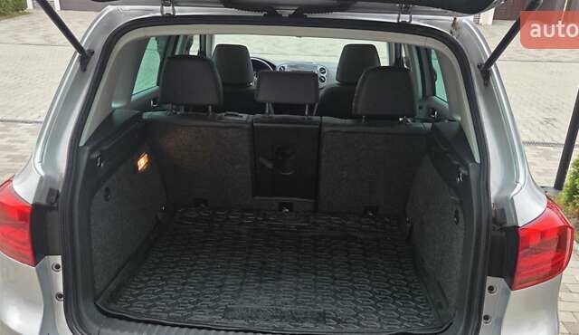 Серый Фольксваген Тигуан, объемом двигателя 1.98 л и пробегом 150 тыс. км за 14500 $, фото 13 на Automoto.ua