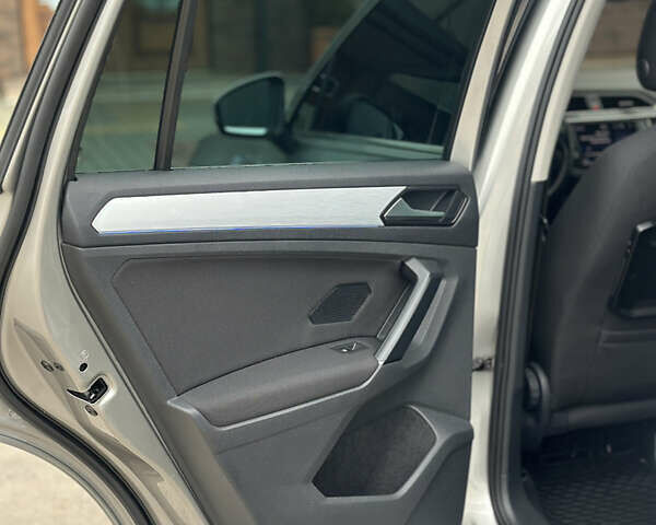 Серый Фольксваген Тигуан, объемом двигателя 1.98 л и пробегом 115 тыс. км за 23300 $, фото 29 на Automoto.ua