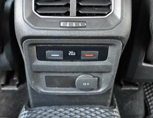 Сірий Фольксваген Тігуан, об'ємом двигуна 1.98 л та пробігом 174 тис. км за 20300 $, фото 21 на Automoto.ua