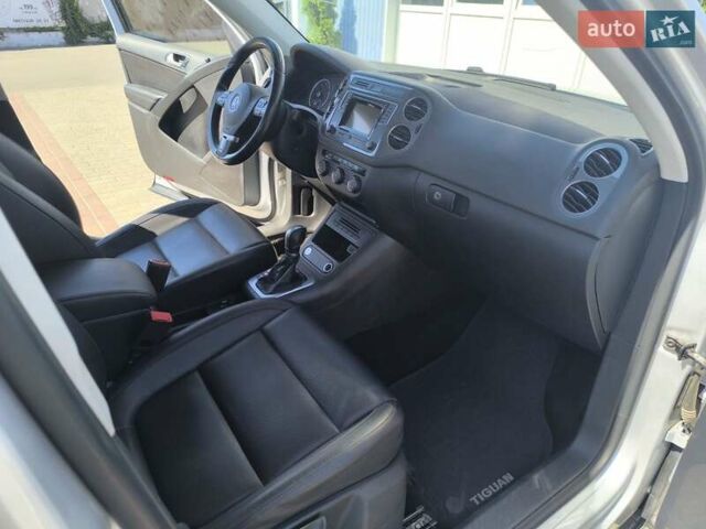 Сірий Фольксваген Тігуан, об'ємом двигуна 1.99 л та пробігом 186 тис. км за 13200 $, фото 19 на Automoto.ua