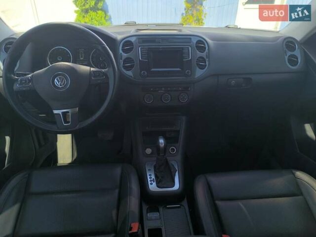 Сірий Фольксваген Тігуан, об'ємом двигуна 1.99 л та пробігом 186 тис. км за 13200 $, фото 16 на Automoto.ua