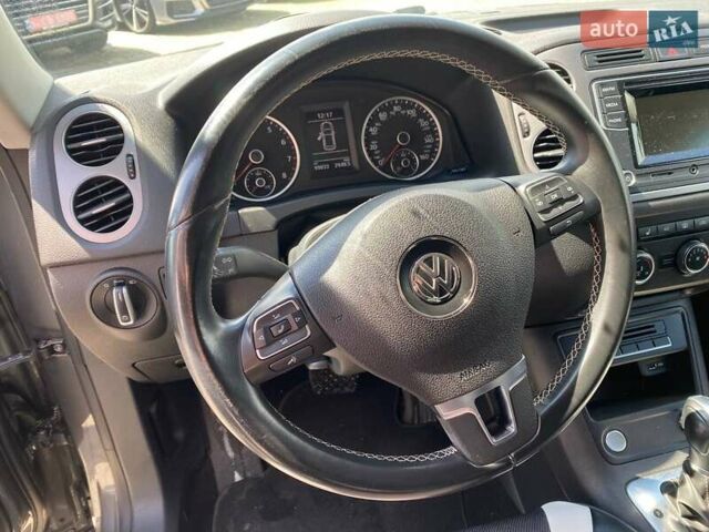 Серый Фольксваген Тигуан, объемом двигателя 1.98 л и пробегом 99 тыс. км за 12300 $, фото 11 на Automoto.ua